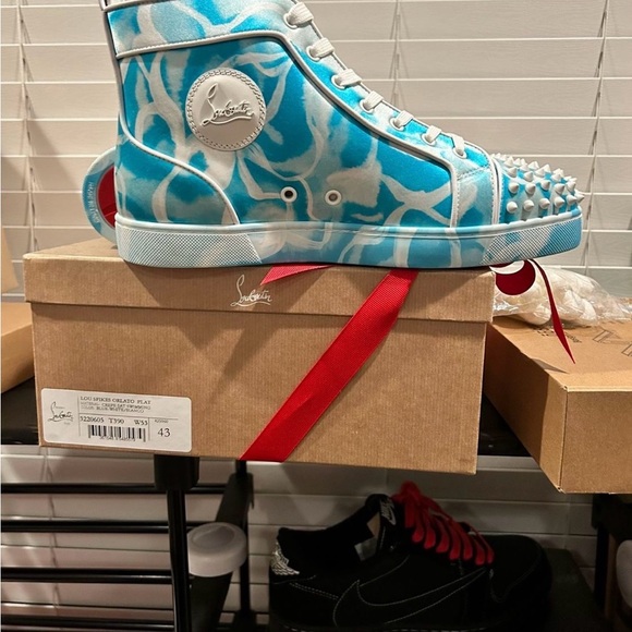 Christian Louboutin sz 43